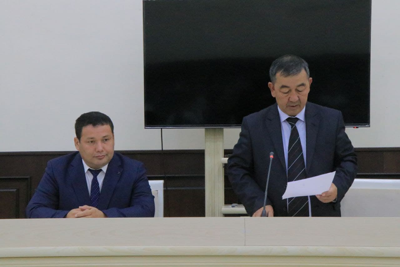 Халық депутатлары Тахтакөпир районлық Кеңесиниң 33-сессиясы болып өтти